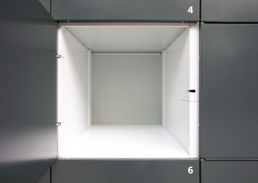 Detailbild Gepäckfach in der LOCKER STATION Dachau | rotstahl