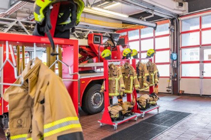 VELO Garderobe im Gerätehaus der Feuerwehr Bremen | rotstahl