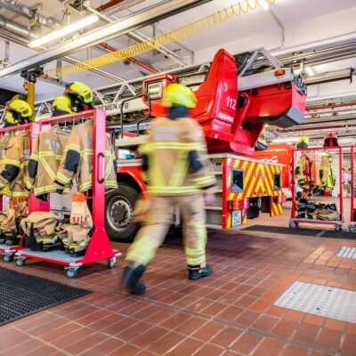 VELO Feuerwehrgarderobe im Gerätehaus der Feuerwehr Bremen