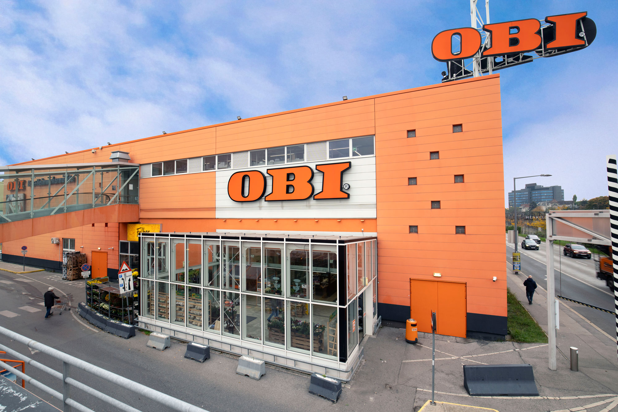 Außenansicht OBI-Baumarkt Wien | rotstahl