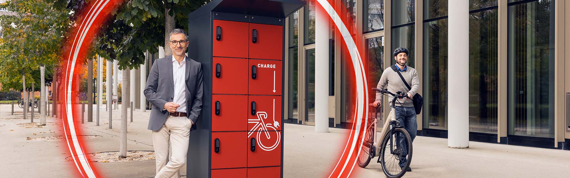 E-Bike Ladestation Szenenbild Unternehmen | rotstahl® E-Bike Ladestation Szenenbild Unternehmen | rotstahl®